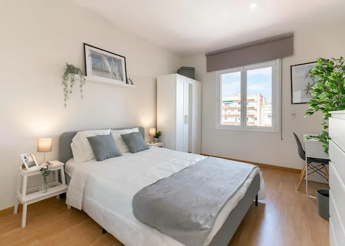 Calabria 234 بيت ضيافة برشلونة